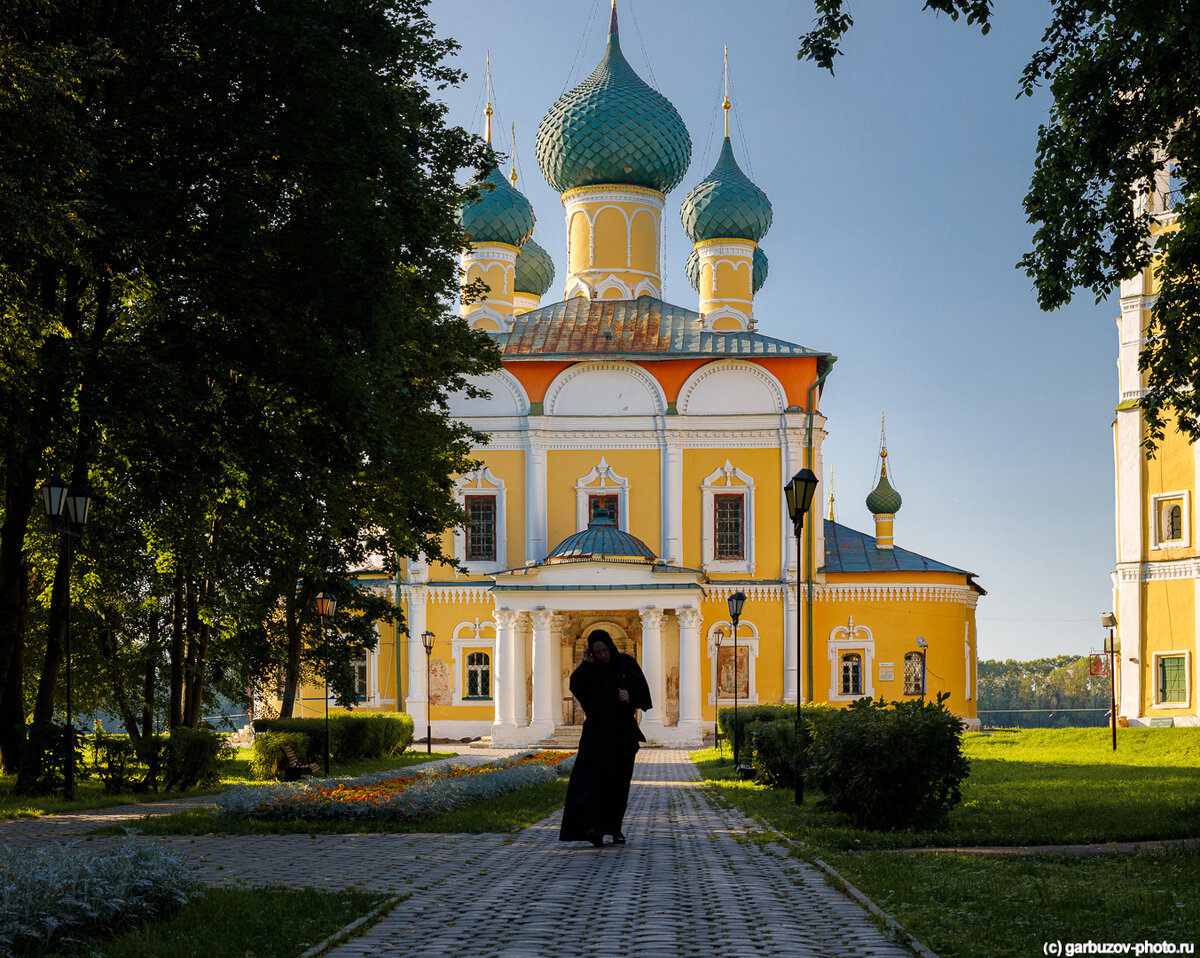 каменный собор в угличе