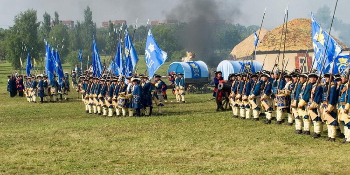 Считать войско. Шведская армия Полтавская битва. Полтавская битва реконструкция шведы. Полтавская битва 1709 год реконструкция. Полтава реконструкция Полтавской битвы.