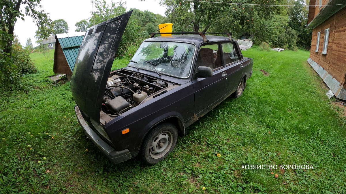 Фото. Хозяйство Воронова. Автомобиль 2007 г. выпуска