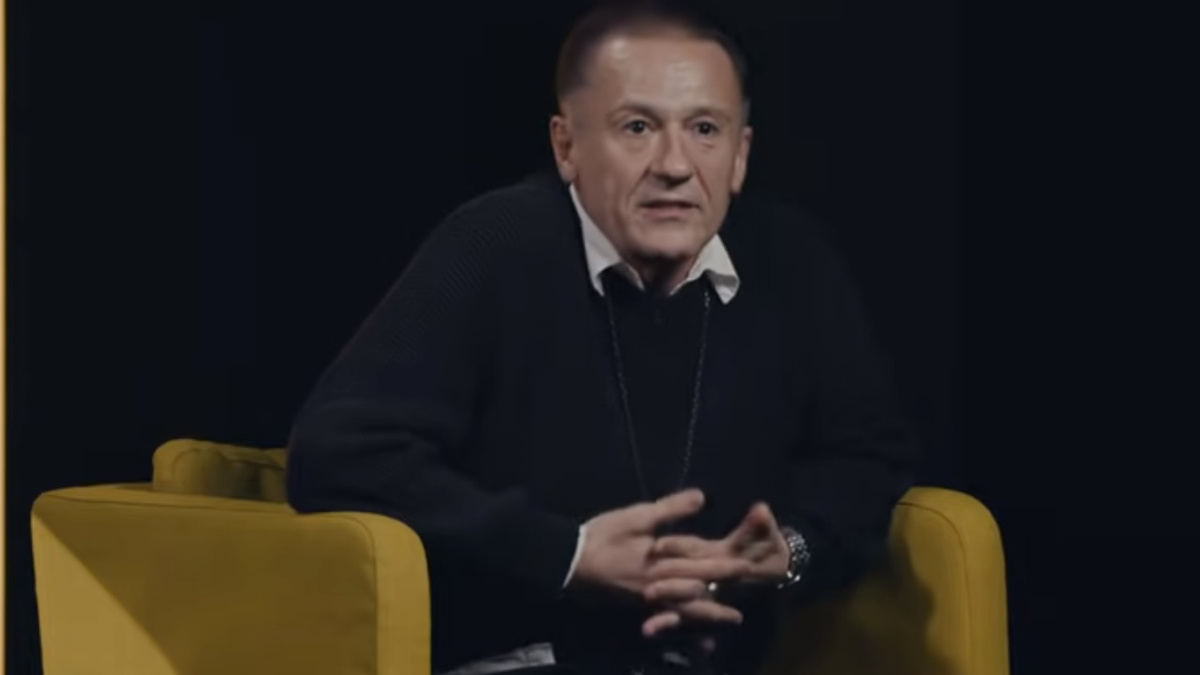 Олег Меньшиков