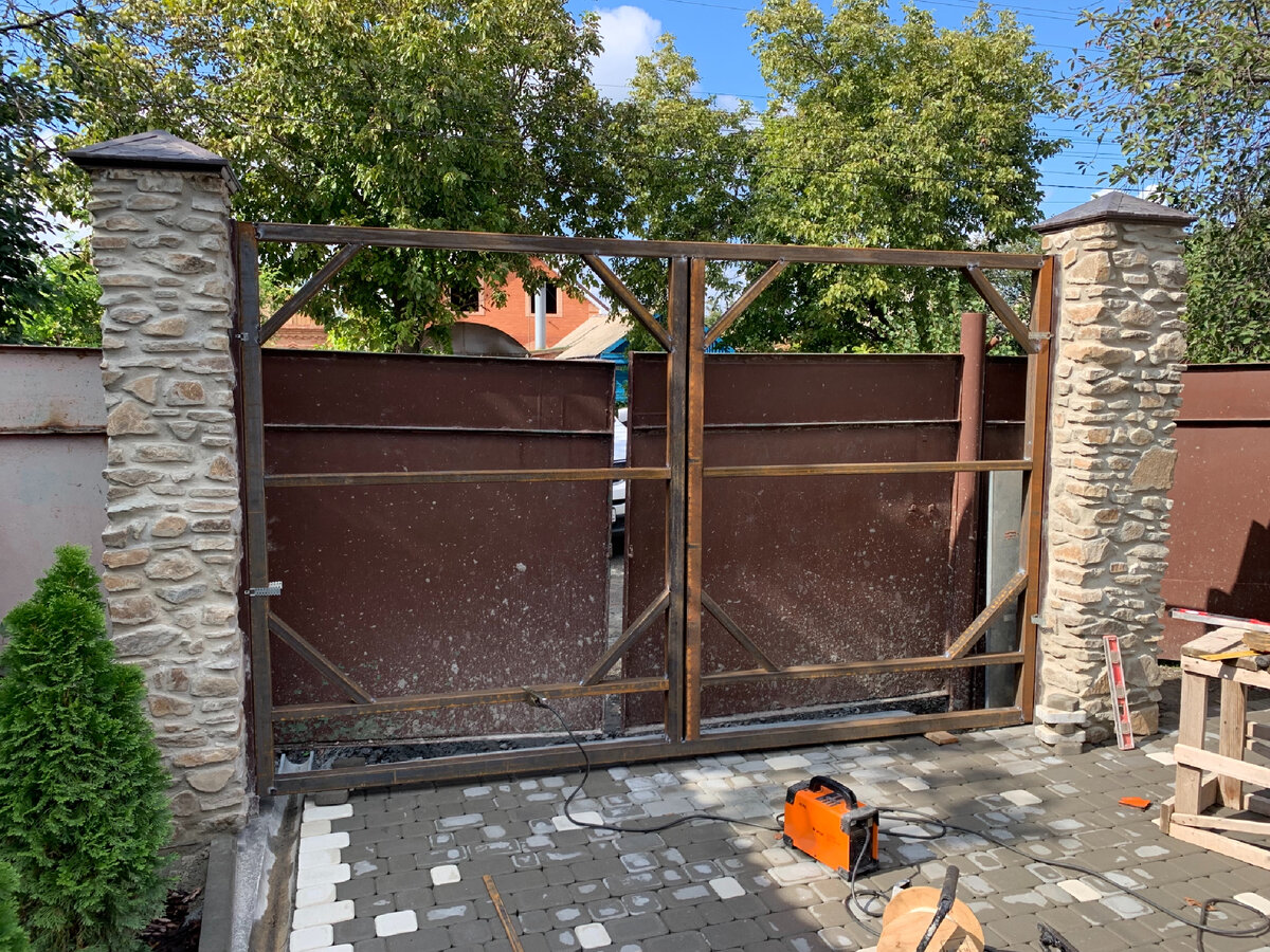 Г. Мастер ворот киров. Дзержинского 62 тольятти на карте. Откатные ворота вектор. Мастер ворот киров.