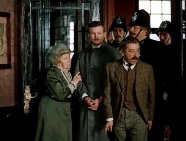 В галерее – кадры из фильмов «Приключения Шерлока Холмса и доктора Ватсона» и   «Айболит-66»