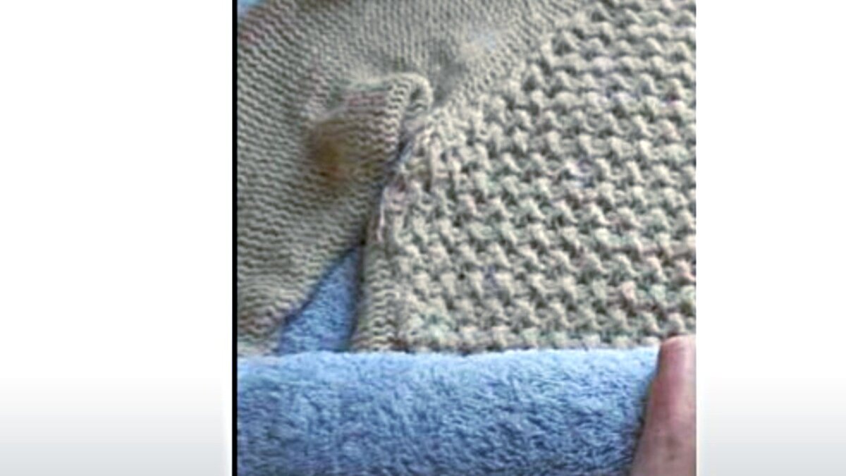 заворачиваем изделие в полотенце