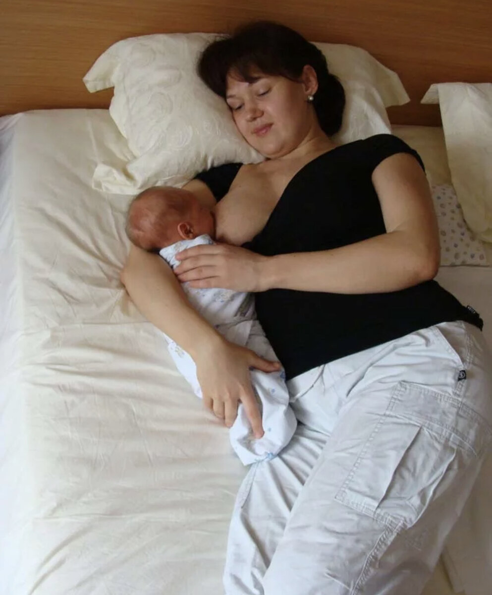 Позы для сна новорожденного