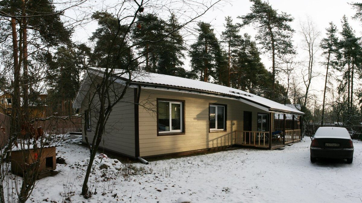 8 лет каркасному дому на УШП, вскрываем стену и осматриваем фасад ...