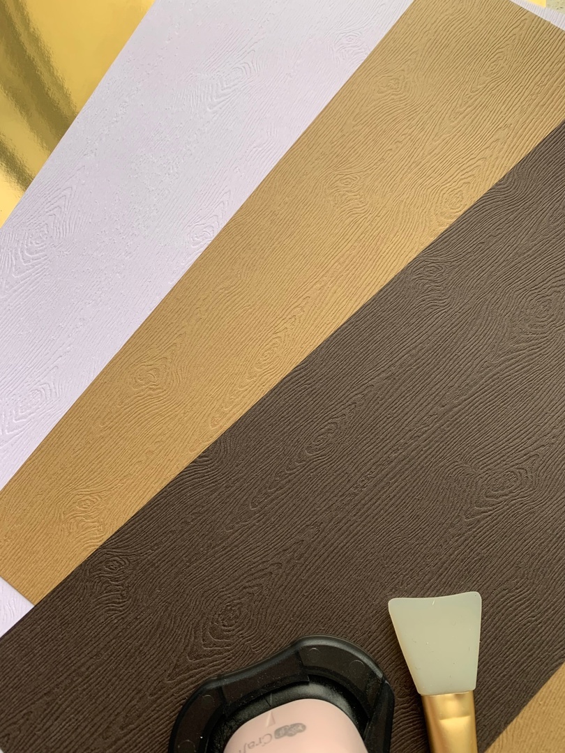 Скрапбумага и наклейки для декорирования открытки1 из 2