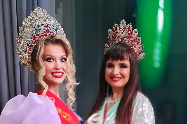    У Любови Тихомировой (справа) свой салон красоты Фото: личный архив/ Любовь Тихомирова