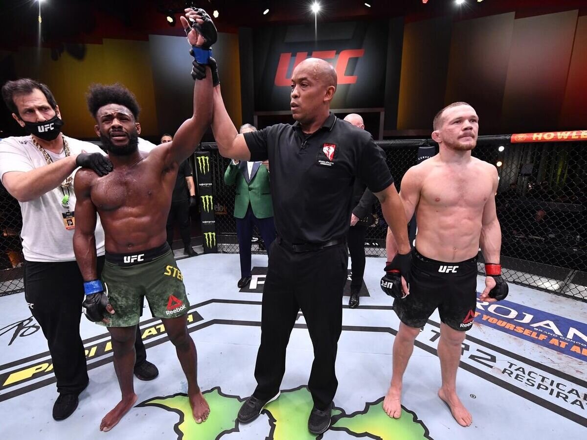    Алджамейн Стерлинг и Петр Ян© UFC Russia