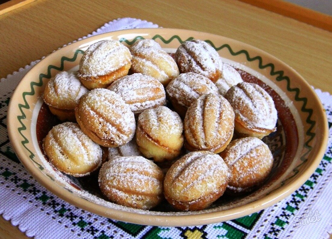 Пирожные орешки