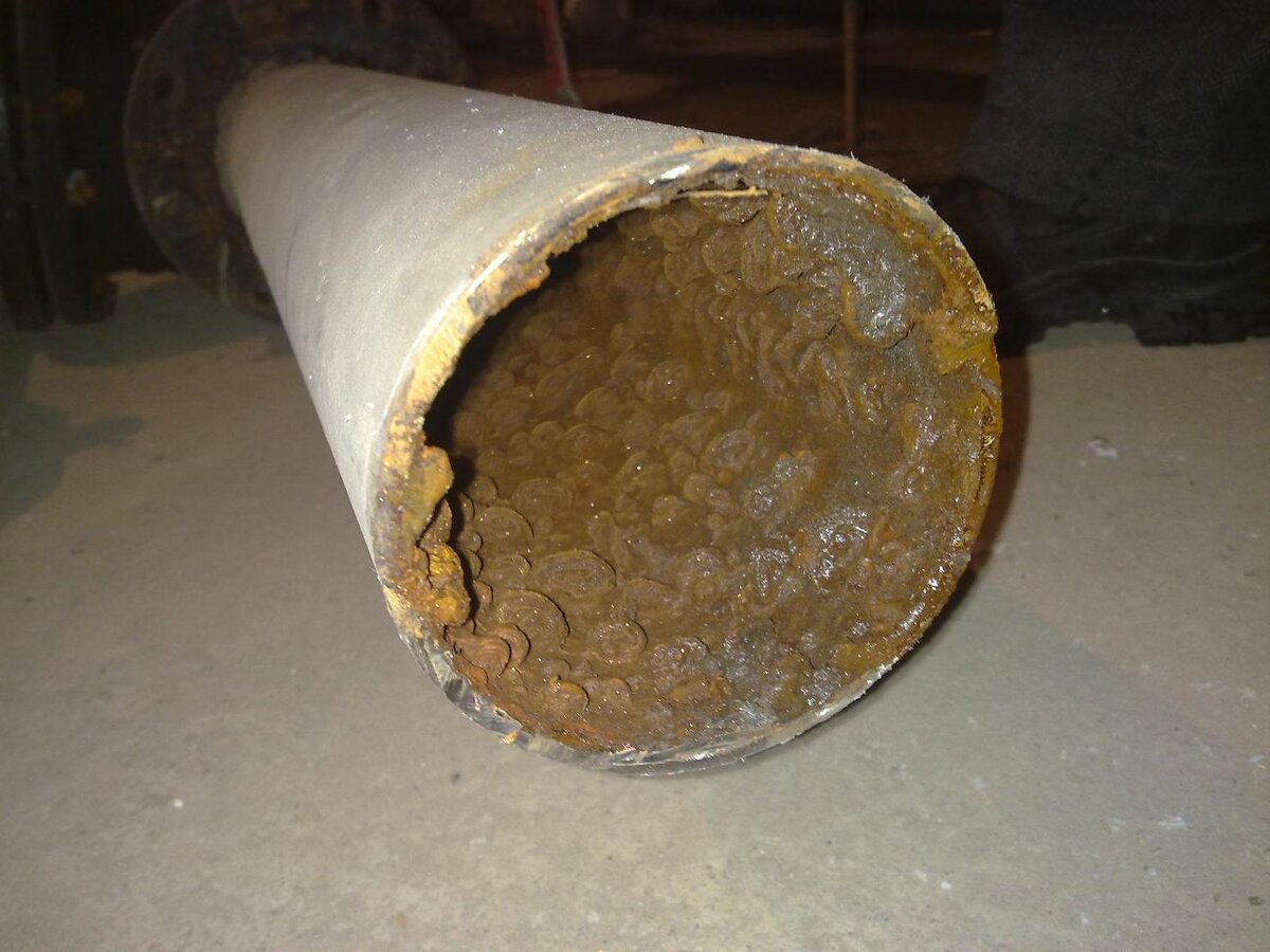 Труба водопровода холодного водоснабжения в разрезе