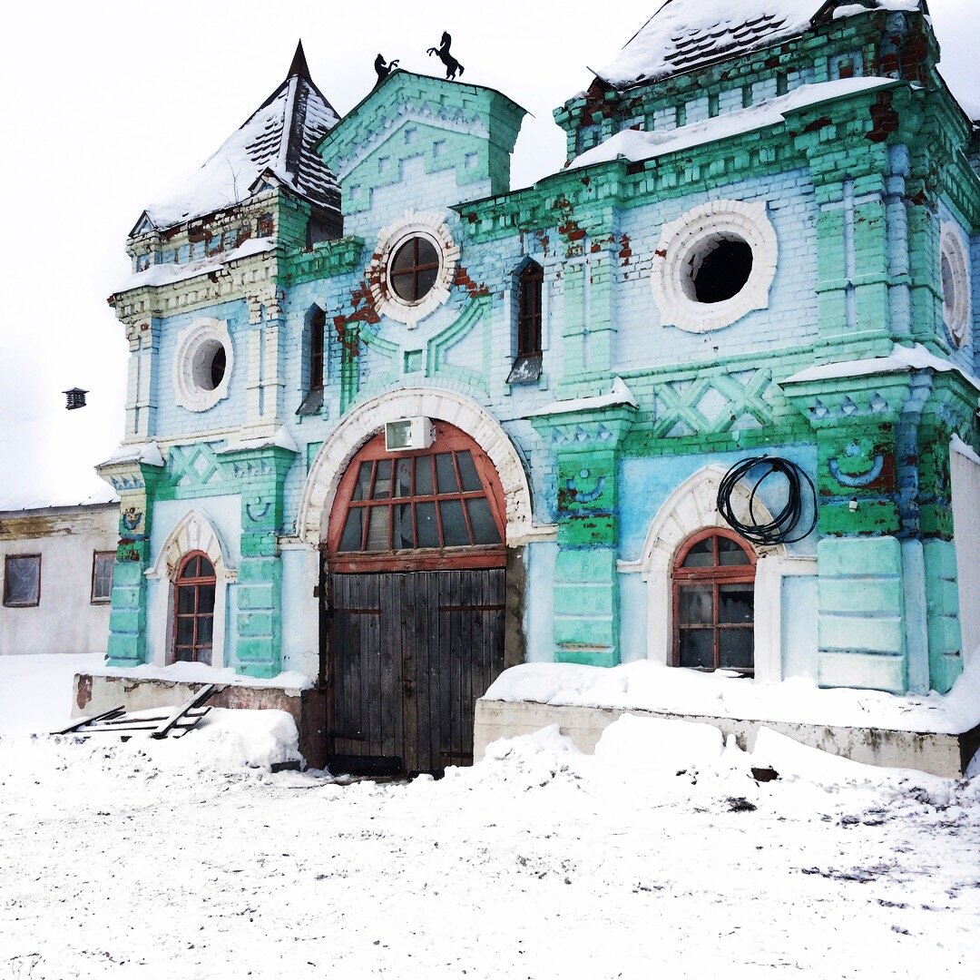 Конезавод медведки. Кострома Кострома усадьба. Усадьба Денисово Кострома. Конезавод медведки Костромская область. Усадьба медведки Сусанинский район.