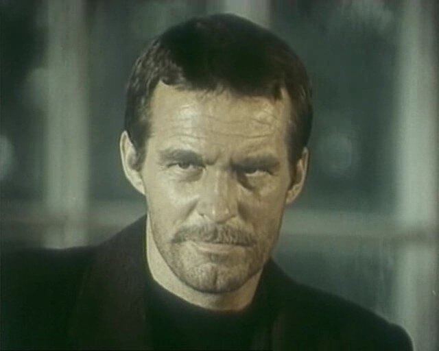 Фото с http://fb.ru/misc/i/gallery/38228/2085427.jpg