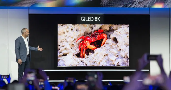 Samsung Q900