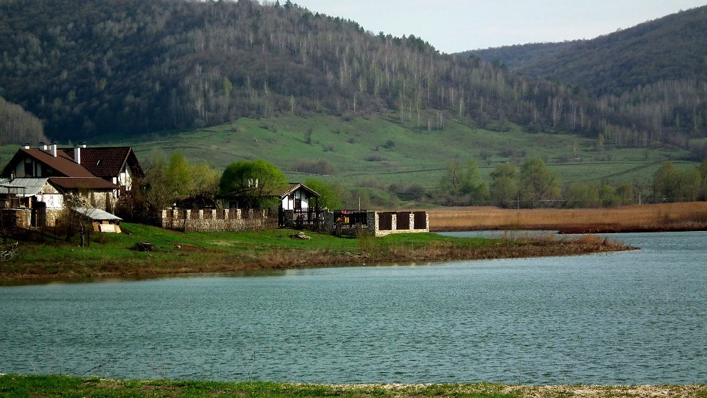 с. Ширяево. На берегу этого села была написана  картина Репиным и. Е. "Бурлаки на Волге"