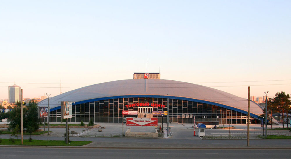 Челябинский торговый центр тоже расположен на Каслинской улице 