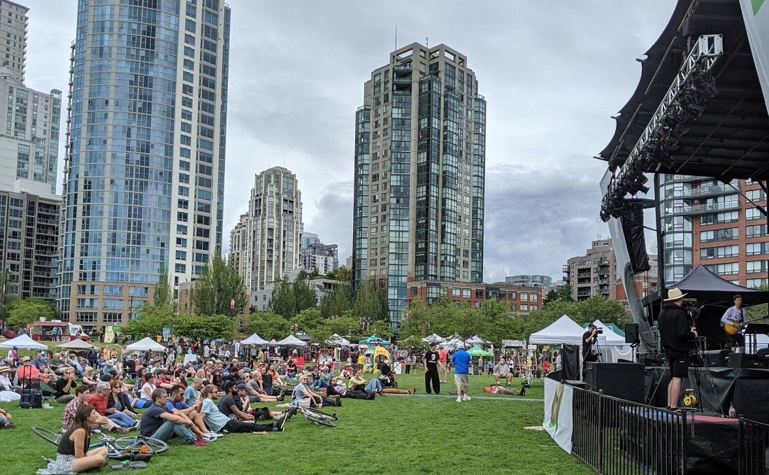 Фестивальная сцена TD International Vancouver Jazz Festival-2019