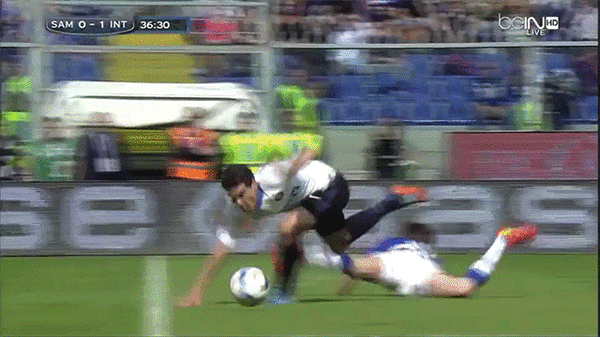 В итальянской "Серии А" можно увидеть и такие забавные моменты.