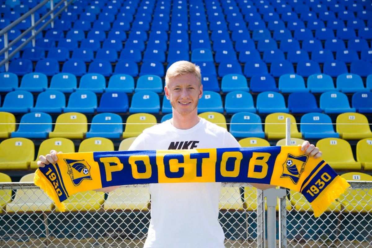 Защитник Ростова Дмитрий Чистяков