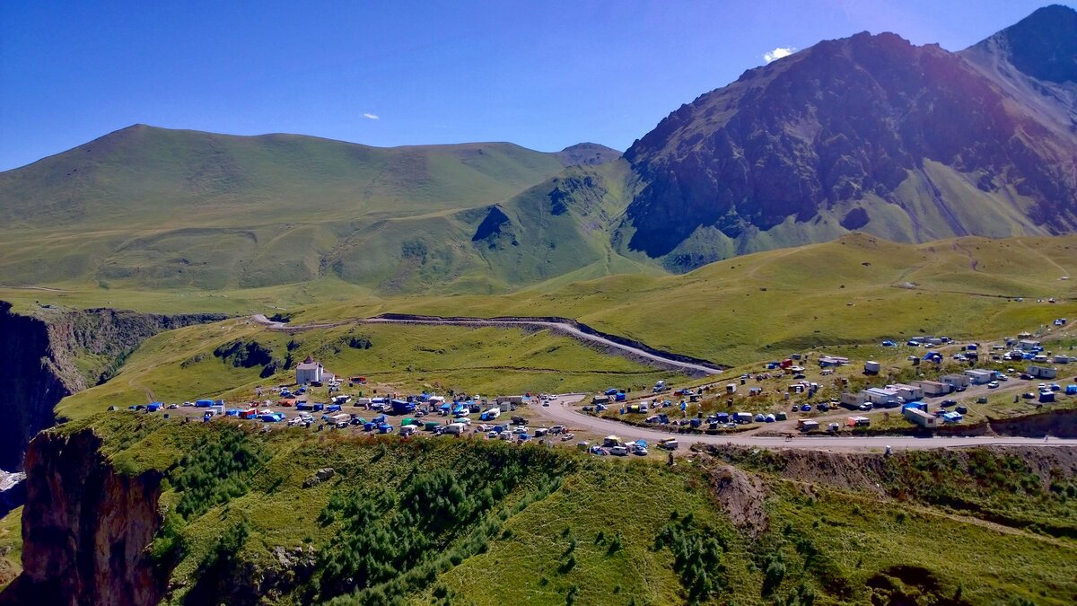 Урочище Джилы Су и Эльбрус