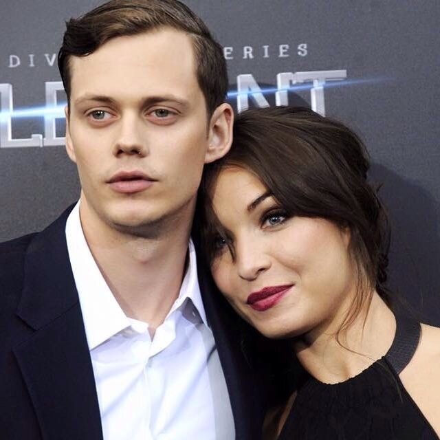 Билл Скарсгард со своей избранницей, Алидой Морберг