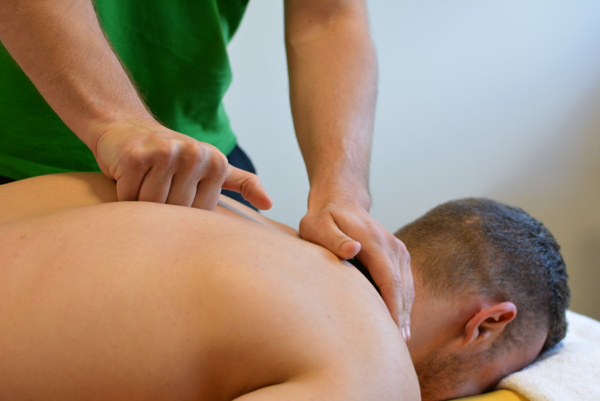 Массажные техники лечения спины и опорно-двигательного аппарата в целом - эффективные методы и рекомендации