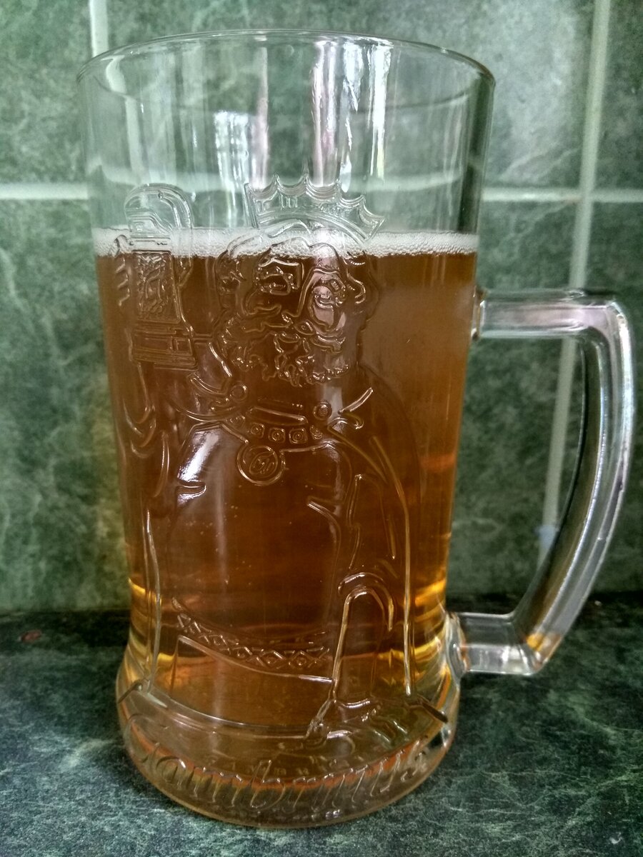 Эту кружку приобрёл недавно в Праге