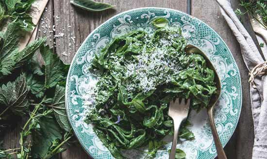 Салат из крапивы