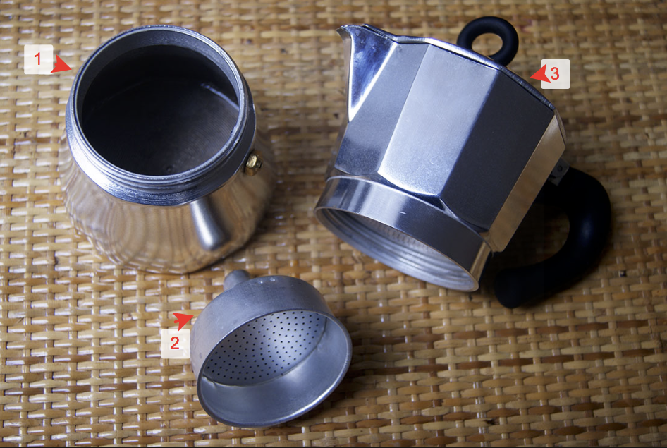 Кофеварка в разобранном виде