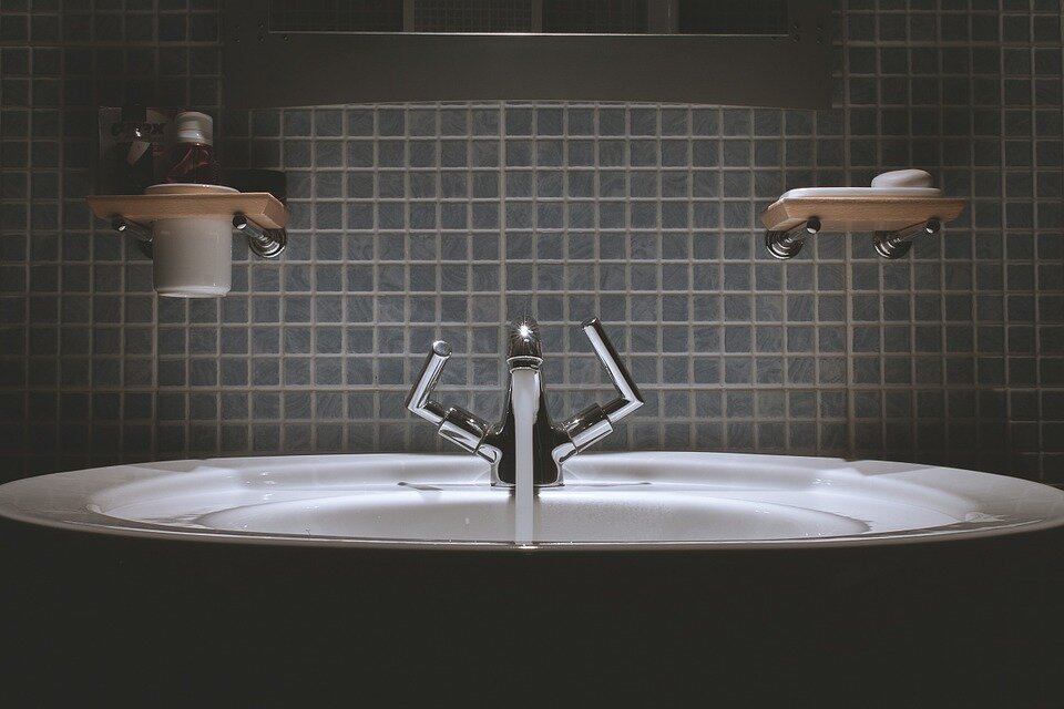 https://pixabay.com/ru/photos/%D0%B2%D0%B0%D0%BD%D0%BD%D0%B0%D1%8F-%D0%BA%D0%BE%D0%BC%D0%BD%D0%B0%D1%82%D0%B0-%D1%80%D0%B0%D0%BA%D0%BE%D0%B2%D0%B8%D0%BD%D0%B0-%D0%BA%D1%80%D0%B0%D0%BD-690774/
