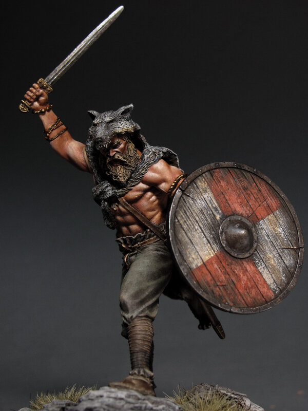 Фигурка воина варваров