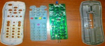 Разобранный пульт состоит из