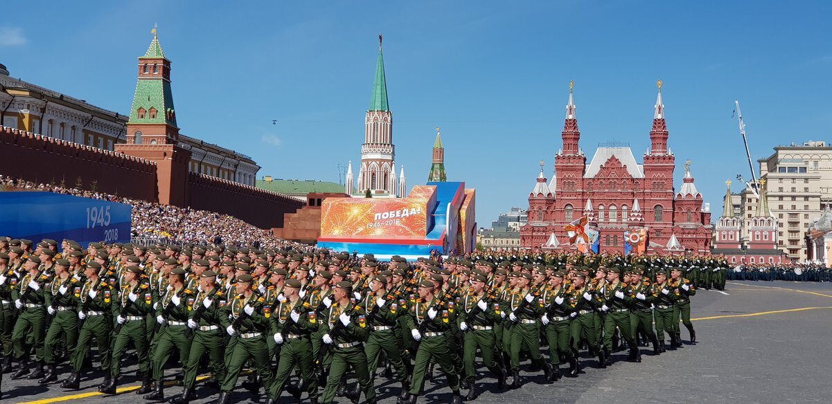 9 мая день победы парад на красной площади. Парад победы в москве 2022 год. Парад победы. Как попасть на парад. Искусство победы чувашия.