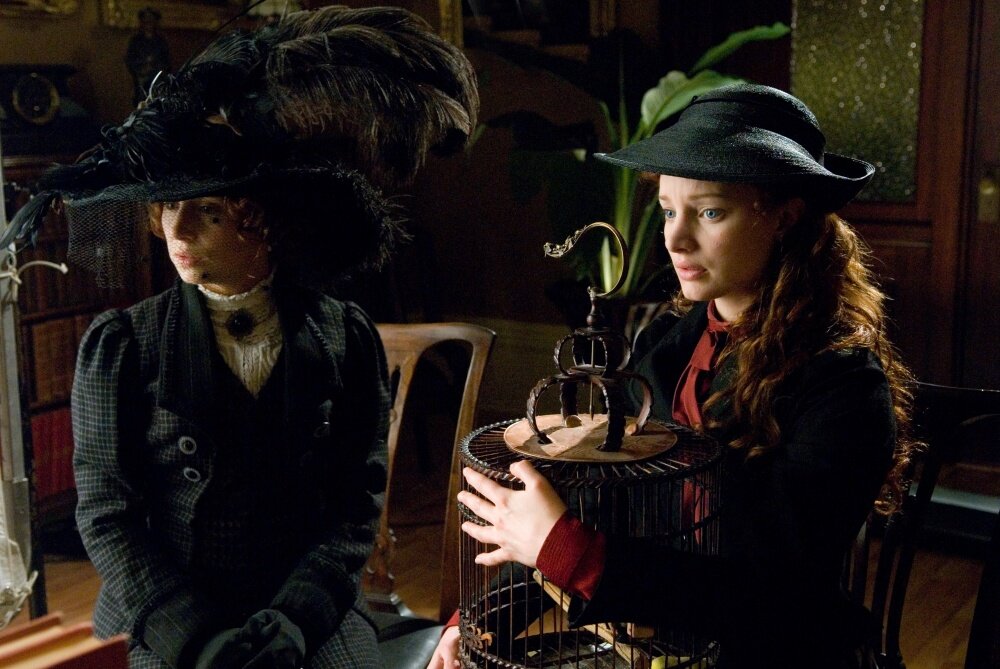 кадр из  "Наследство сестер Корваль",  2010 г. 