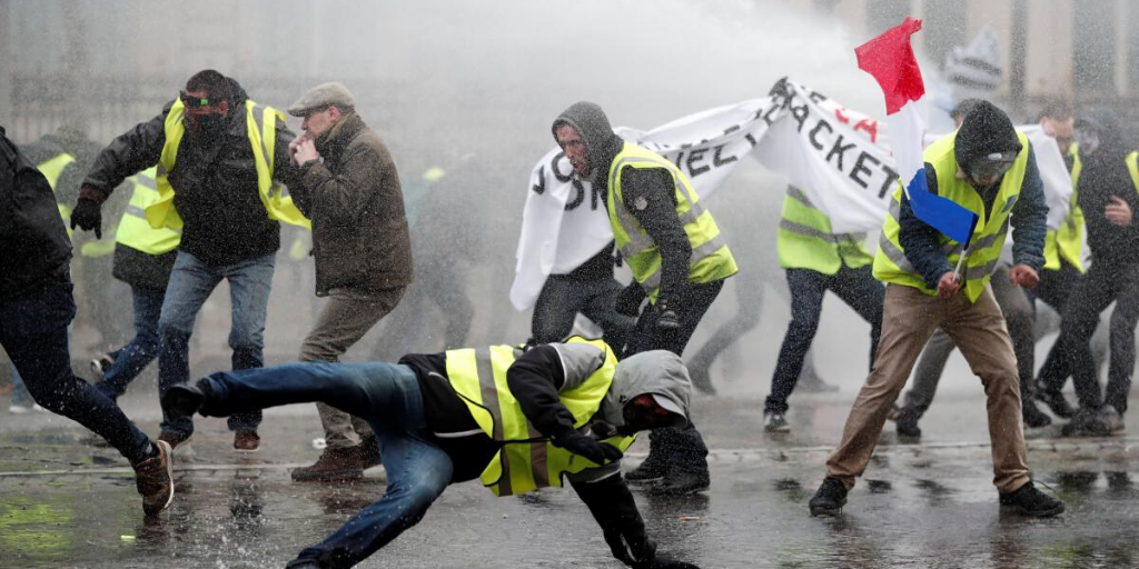 Беспорядки в Париже