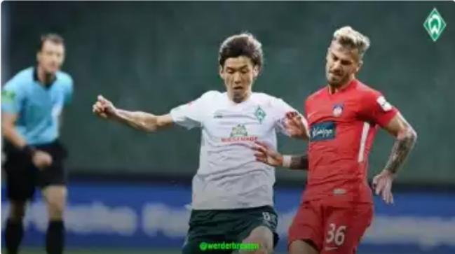 Фото с матча.