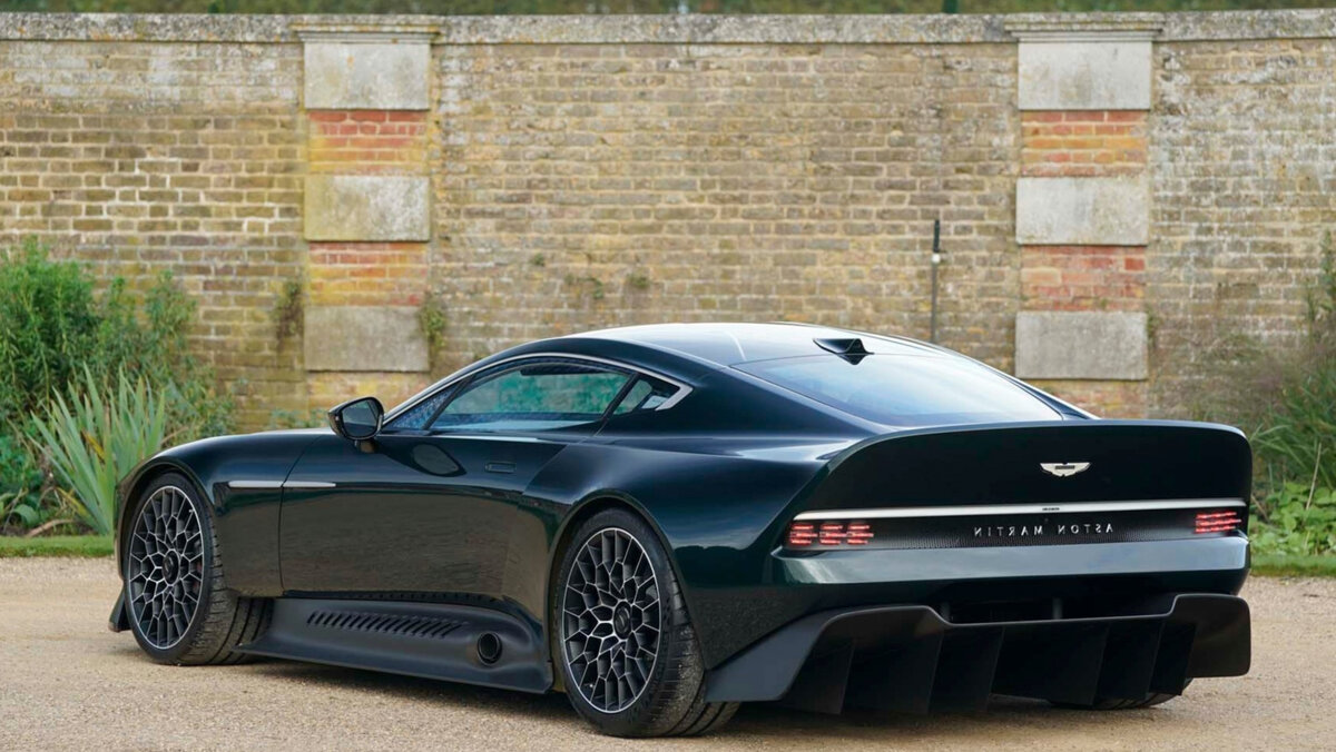 Aston Martin Victor имеет двигатель V12 и механическую коробку передач. |  Из мира машин | Дзен