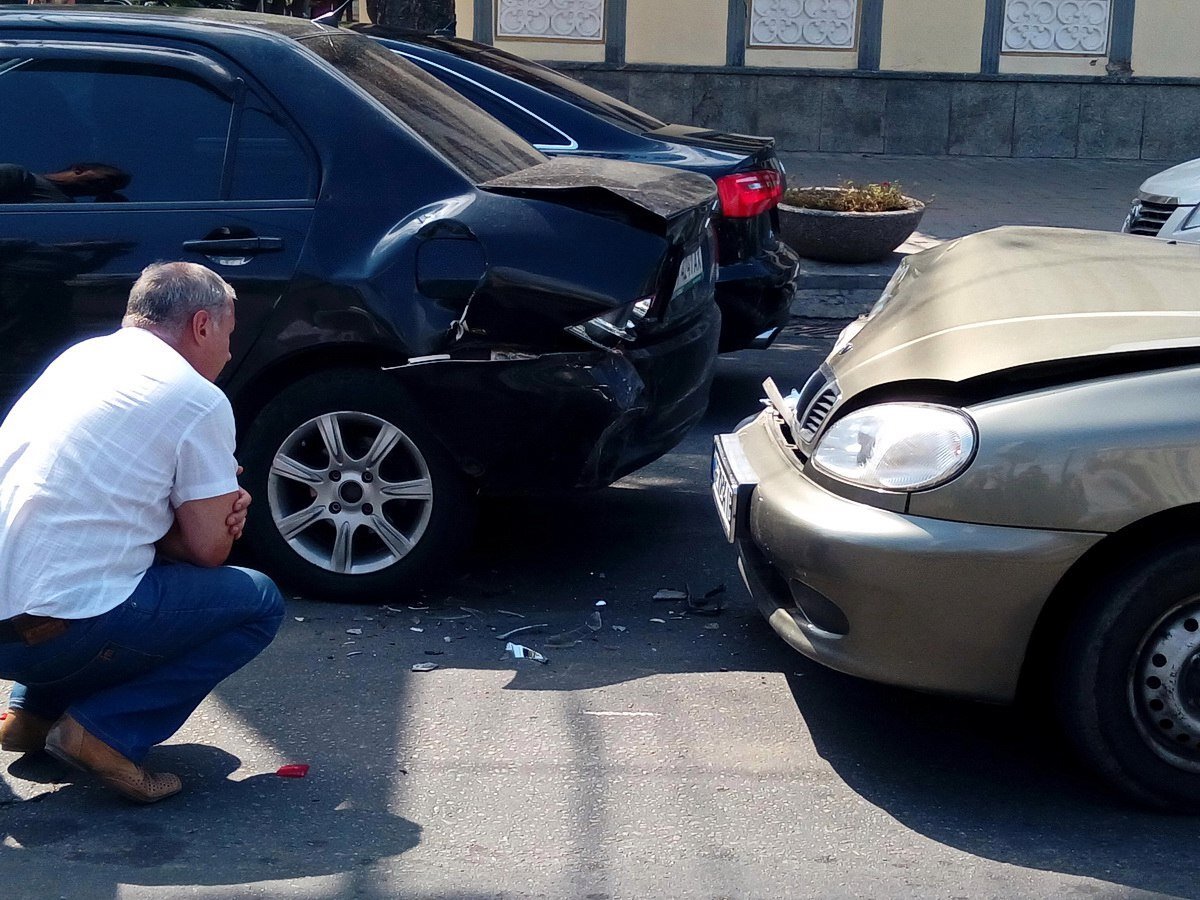 Консультация адвоката. Изображение взято с сервиса Яндекс.Картинки