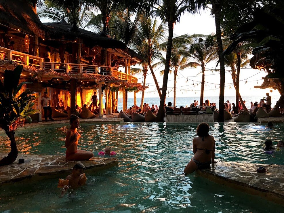 Источник: https://static.tildacdn.com/tild3537-6137-4133-b361-313834656630/2-pa_wGw0qE.jpg