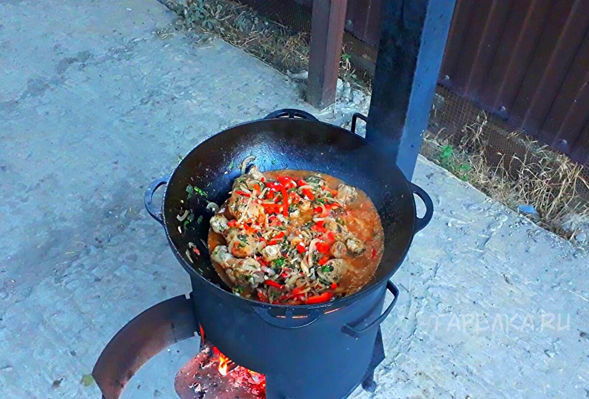 Чахохбили из курицы по-грузински в казане на костре. Классический рецепт |  Тарелка | Дзен