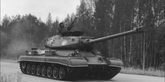 ИС-4