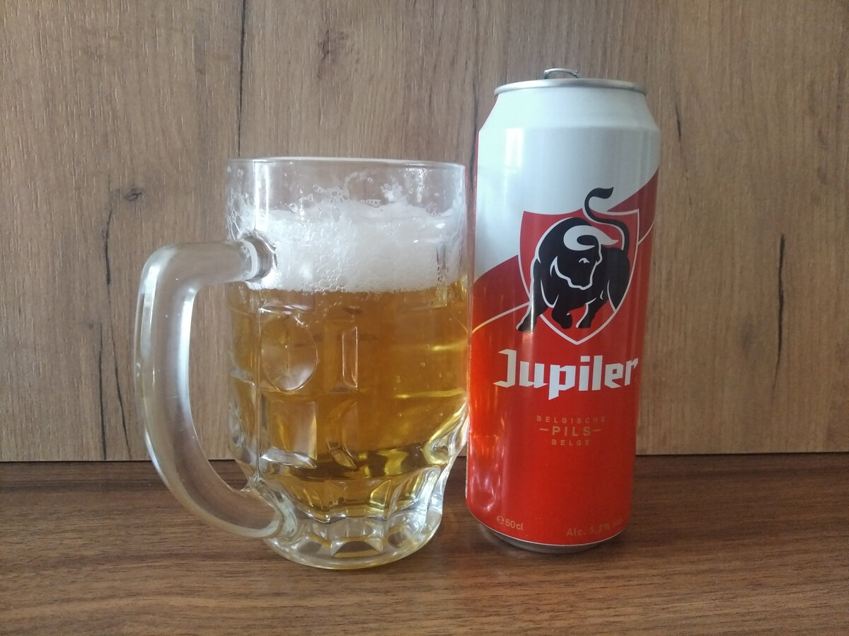 Светло, пенно, абсолютно не похоже на мои любимые бельгийские сорта:) 