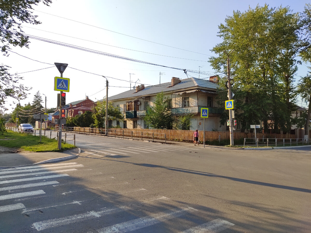 Город Новокуйбышевск Самарской области совершенно теряется на фоне прочих городов области, в первую очередь - самой Самары, спутником которой он является.-34