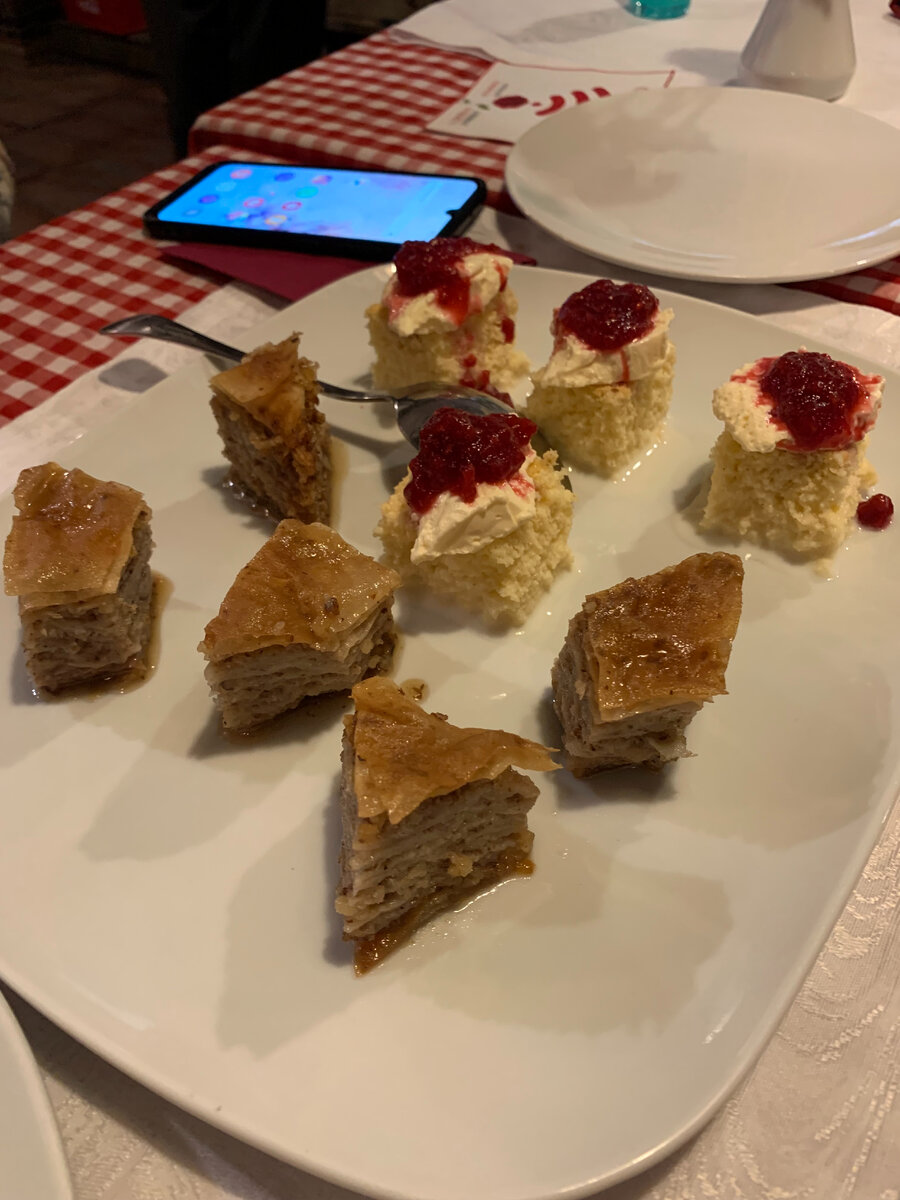 Восточные сладости-комплимент от ресторана