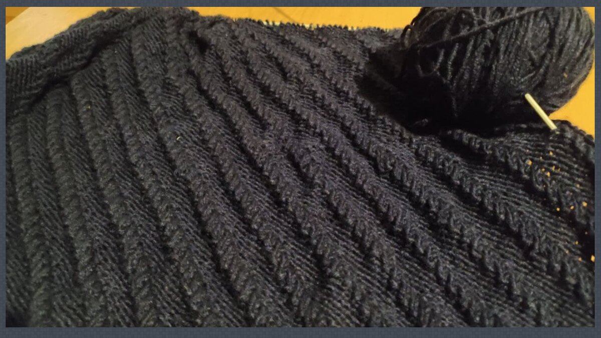 2 лицевых, 5 изнаночных - вроде проще некуда, но и в этом рисунке я поначалу путалась