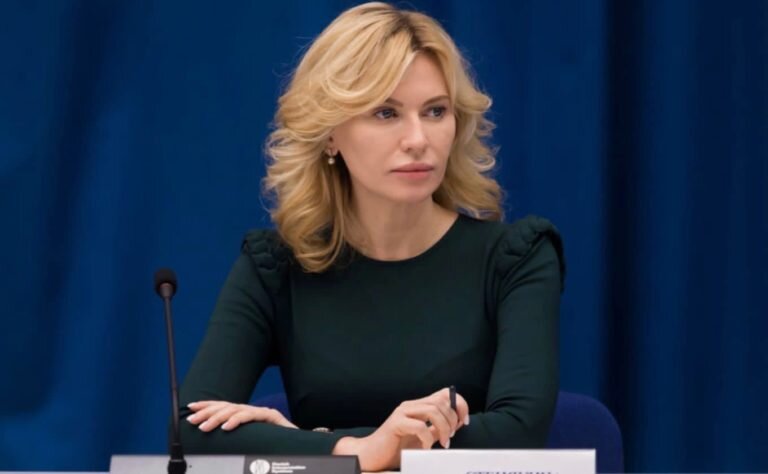 Депутат Госдумы Екатерина Стенякина считает, что в России нельзя запрещать суррогатное материнство
