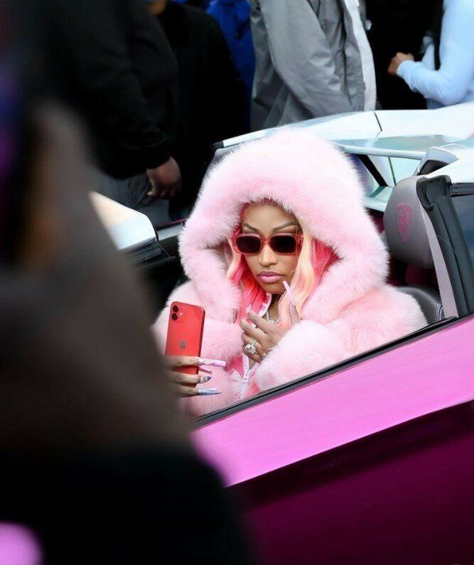 Pink Lamborghini Nicki Minaj текст