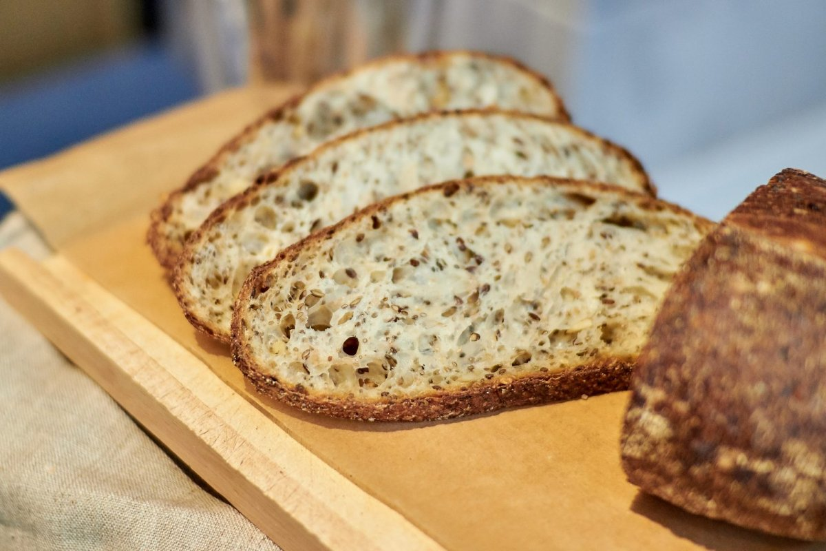 Цельнозерновой хлеб фото