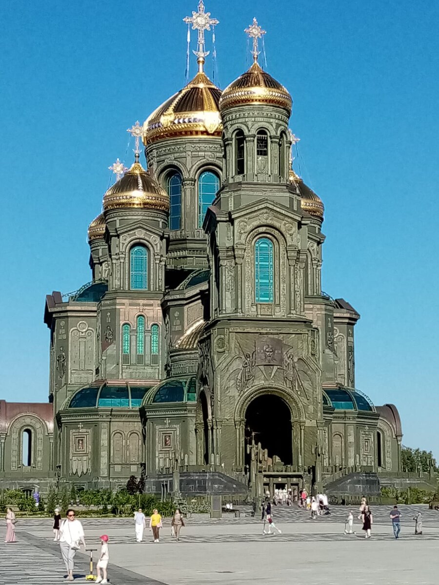 Вид с западной стороны 