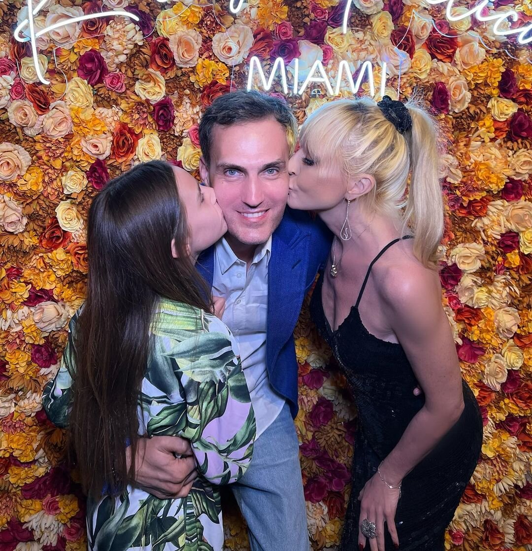    Кристина любит путешествовать вместе с мужем и дочерьюСоцсети Кристины Орбакайте