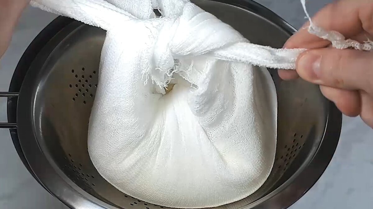 3 способа взбить сметану с сахаром для крема